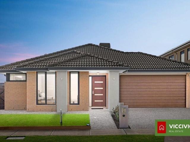 Living Near The Water Gym And Tennis Court Designed for modern family living