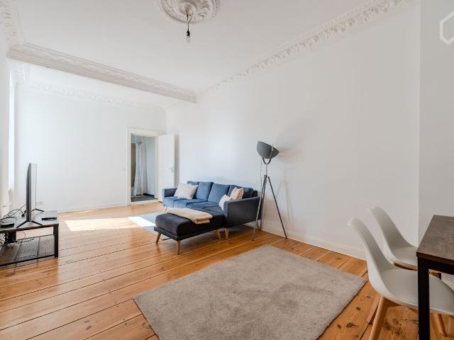 Living right next to the market hall in Bergmannkiez, Berlin Amsterdam Apartments for Rent