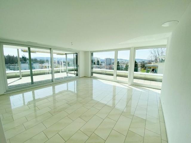 Living with a fantastic view and a huge terrace