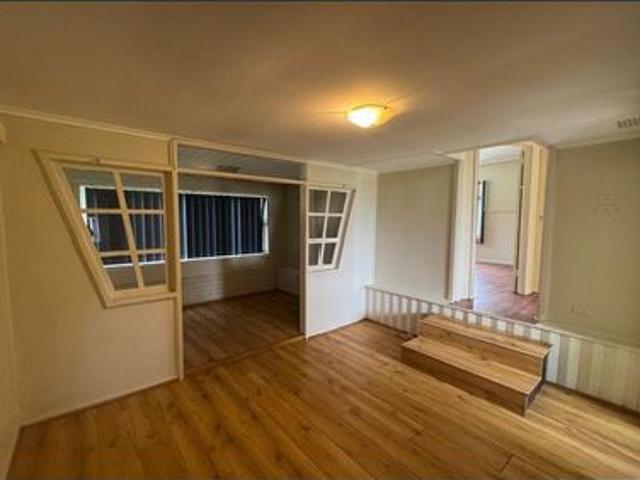 Living with a Spacious 4 Bedroom Family Home!