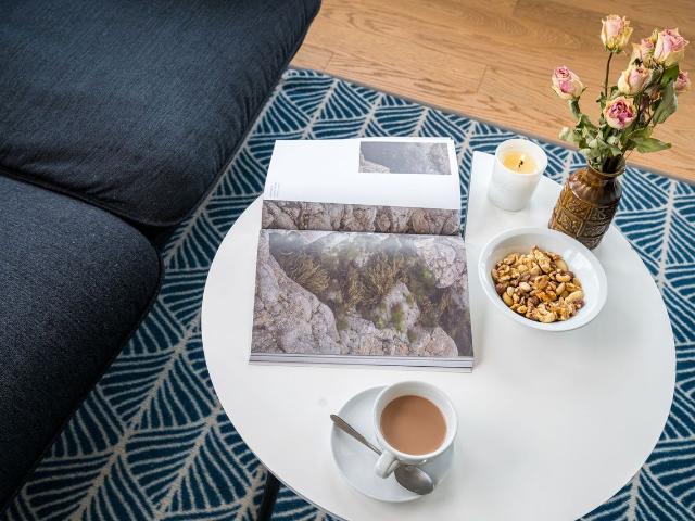 Living with a View: Charming Accommodation on the 10th Floor of Philips Haus Vienna, Vienna Amsterdam Apartments for Rent