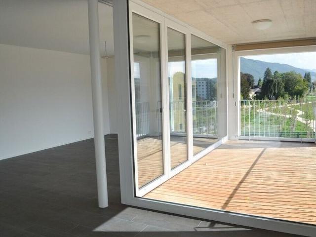 Living with a view of Biel's Schüssinsel