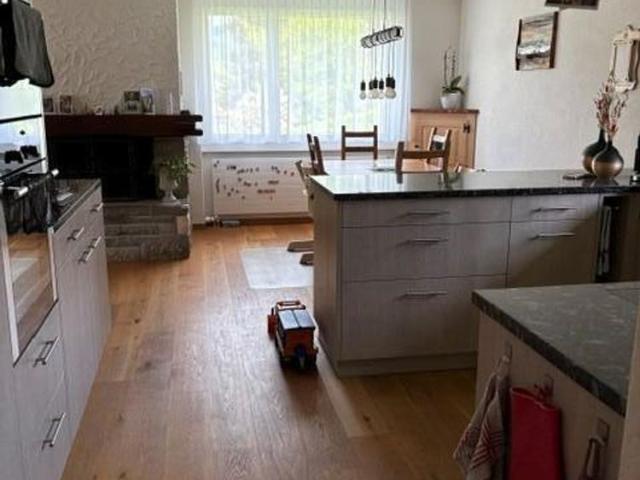 Living with a view of the mountains – spacious 4.5 room apartment