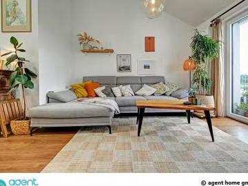 LIVING WITH STYLE