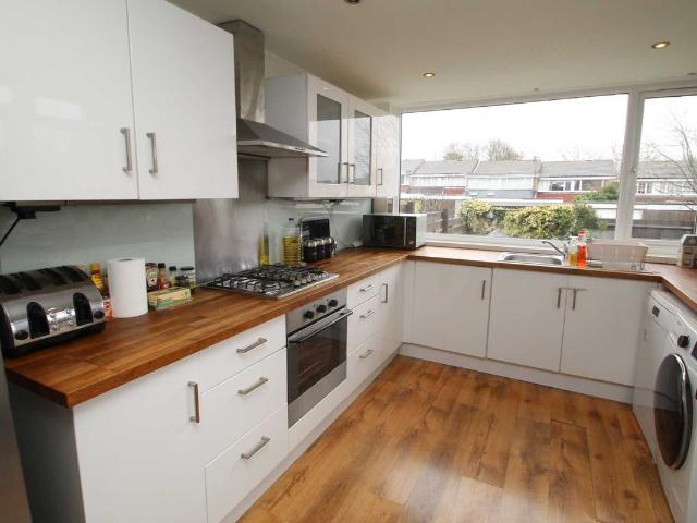 Livingstone Walk, Hemel Hempstead, Hertfordshire HP2, 3 bed terraced house to rent, £1,900 pcm | PrimeLocation