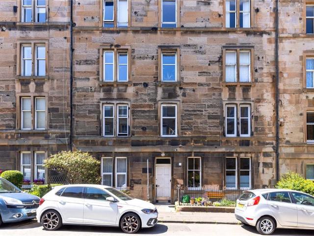 Livingstone Place, Edinburgh. 2 bed apartment to rent £1,750 pcm £404 pw