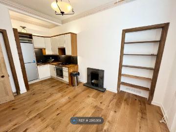 Livingstone Place, Edinburgh EH9, 2 bed flat to rent, £1,500 pcm | PrimeLocation