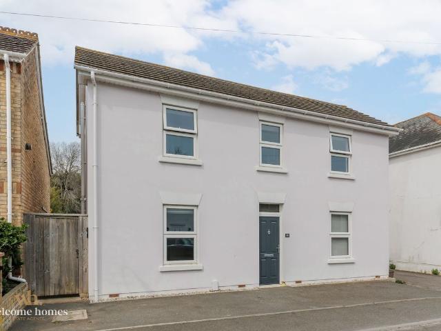 Livingstone Road, Bournemouth BH5, 4 bed detached house to rent, £2,300 pcm | PrimeLocation