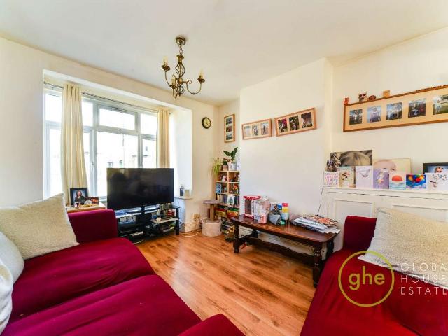 Livingstone Road, Thornton Heath, Greater London CR7, 2 bed town house to rent, £1,900 pcm | PrimeLocation