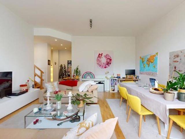 LIVOURNE: FURNISHED 2 BEDROOM APARTMENT, 2 BATHROOMS, EPC C