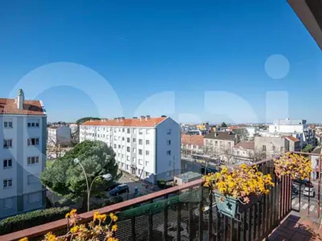 Livry Gargan 93190 Achat / Vente appartement 4 pièces t4 au dernier étage cave