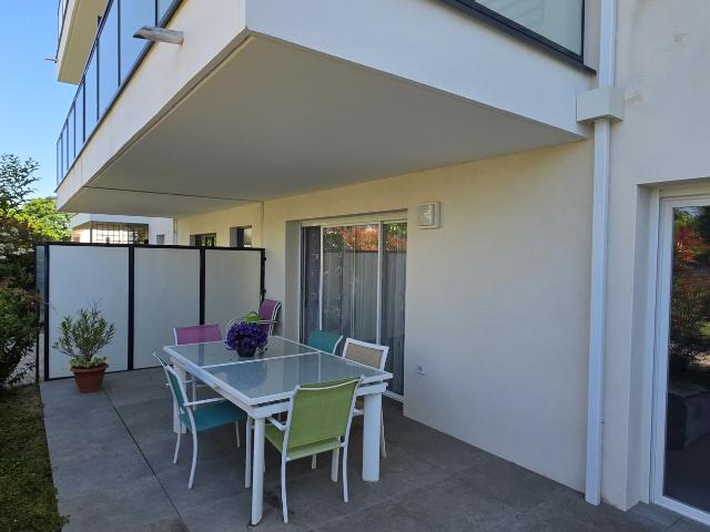 LO.ACTION MEUBLÉE T3 AVEC GARAGE EN REZ DE JARDIN