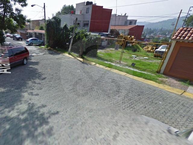 Lomas Verdes. Terrenos 4 JUNTOS en Venta, Calle Cerrada