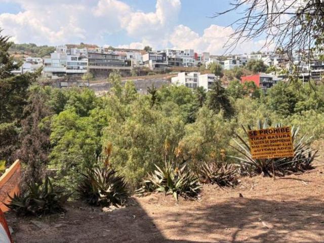 LOMAS DE BELLAVISTA VENDE TERRENO