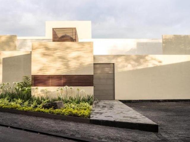 LOMAS DE BEZARES, MODERNA RESIDENCIA EN CONDOMINIO, VIGILANCIA,1276 M2 C Y 756 TERRENO