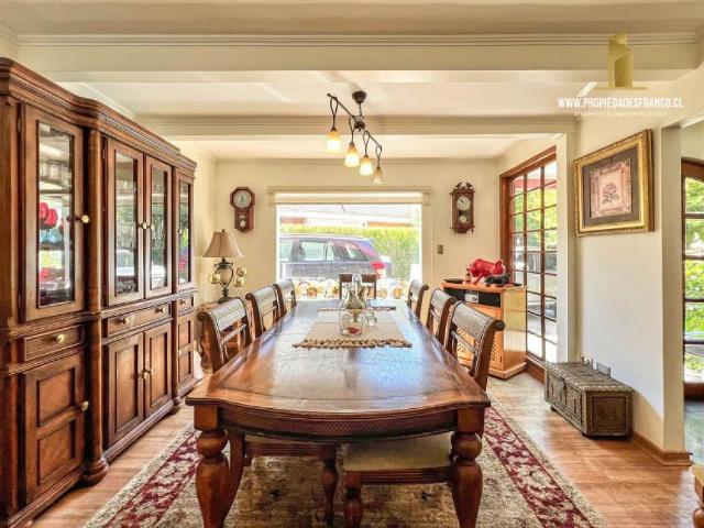 Lomas de Montemar Venta Exclusiva Casa 5D 4B Dos Pisos