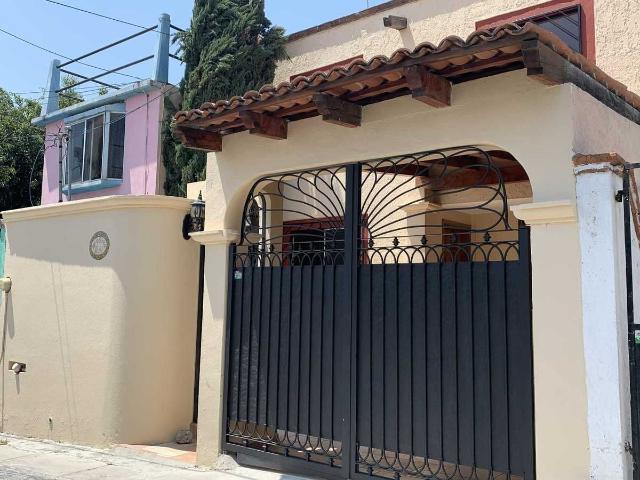 LOMAS DE SAN PABLO A DOS CUADRAS DE B QUINTANA CASA 3 RECAMARAS $13,200MXN SM
