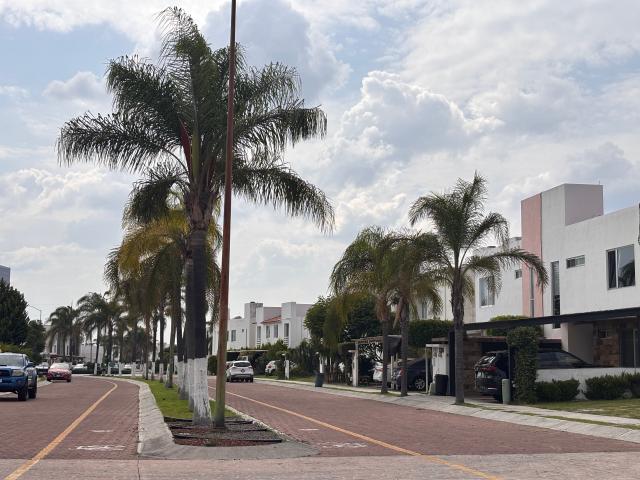 Lomas del Marqués, casa en venta, Villas Palmira