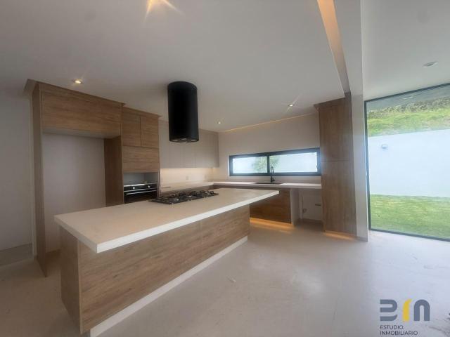 LOMAS DEL RIO.casa en vennta