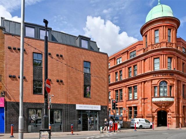 Lombard Street, Bedminster, Bristol. 2 bed apartment to rent £1,750 pcm £404 pw