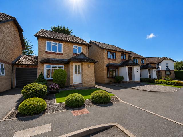 Lomond Gardens, South Croydon CR2, 3 bed semi detached house to rent, £2,300 pcm | PrimeLocation