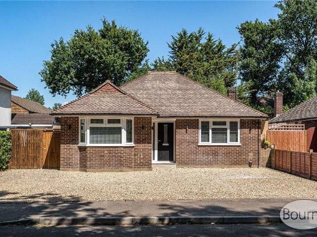 Loncin Mead Avenue, New Haw, Addlestone, Surrey KT15, Property to rent, £1,100 pcm | PrimeLocation