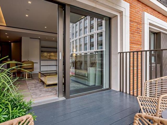 London 1 bed property to rent £4,506 pcm £1,040 pw