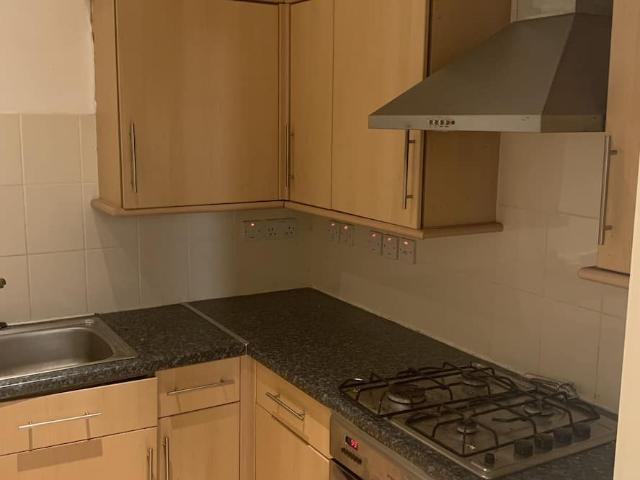 London, CR7 8AH, United Kingdom | Studio apartment for rent #129948406 | Rentberry