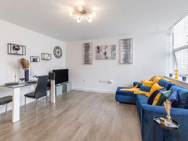 London Borough Of Barnet NW11, 1 bed flat to rent, £3,472 pcm | PrimeLocation