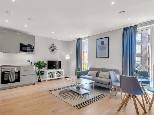 London Borough Of Southwark SE17, 1 bed flat to rent, £8,476 pcm | PrimeLocation