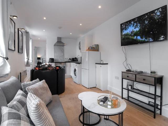 London, BR2 9QW, United Kingdom | 1 bed apartment for rent #165056417 | Rentberry