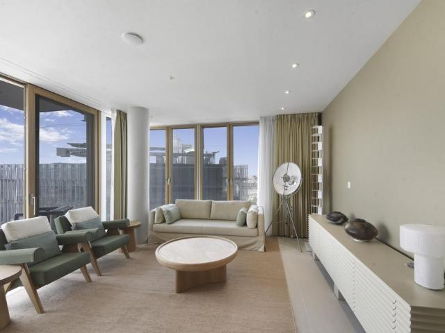 London Bridge Street, London, SE1 3 bed flat to rent £8,645 pcm £1,995 pw