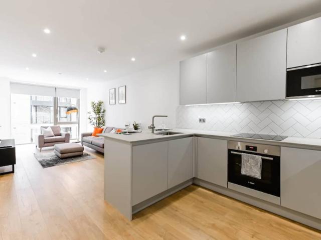 London, E14 0TB, United Kingdom | 2 bed apartment for rent #111140474 | Rentberry