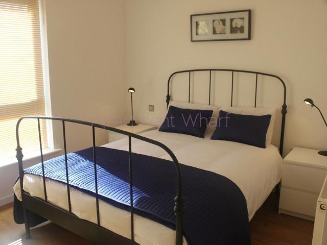 London, E14 1 bed in a flat share to rent £1,257 pcm £290 pw