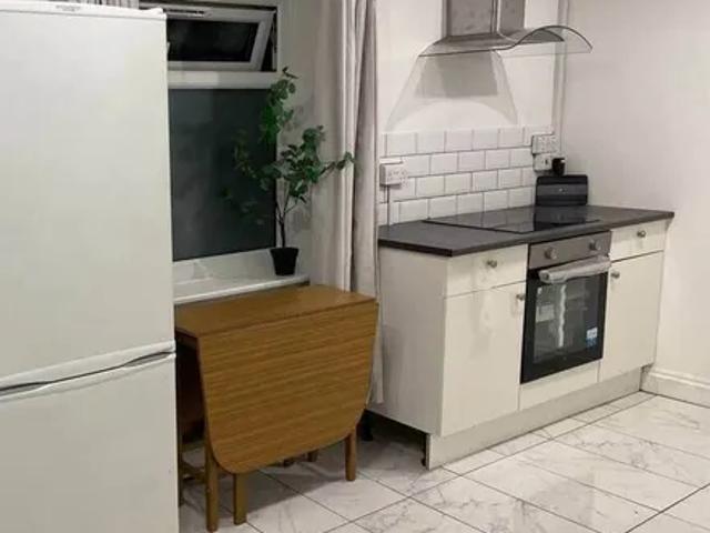 London, E14 3EU, United Kingdom | 1 bed house for rent #165062149 | Rentberry