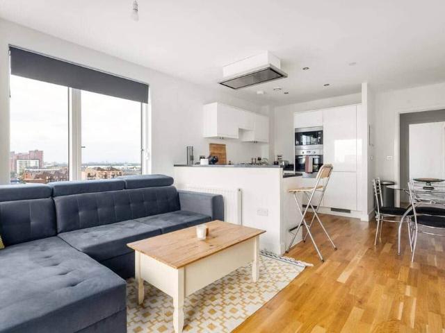 London, E14 6TX, United Kingdom | 2 bed apartment for rent #169408385 | Rentberry