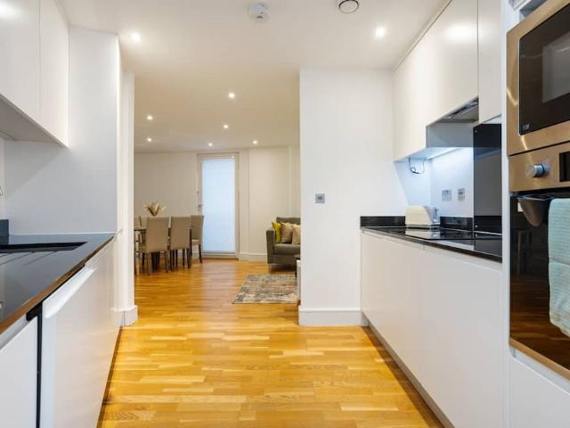 London, E14 7QZ, United Kingdom | 3 bed apartment for rent #163999588 | Rentberry