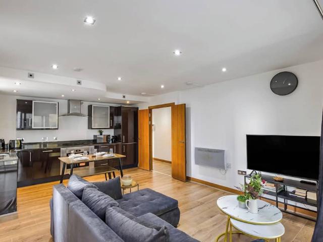 London, E14 8LD, United Kingdom | 2 bed apartment for rent #164934115 | Rentberry