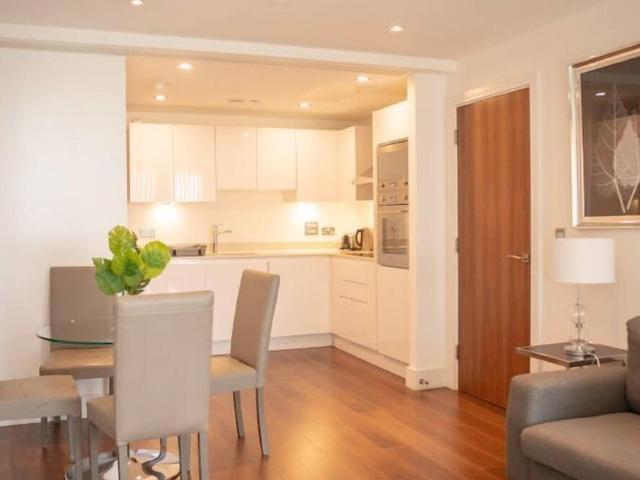 London, E14 9BU, United Kingdom | 1 bed apartment for rent #97194846 | Rentberry