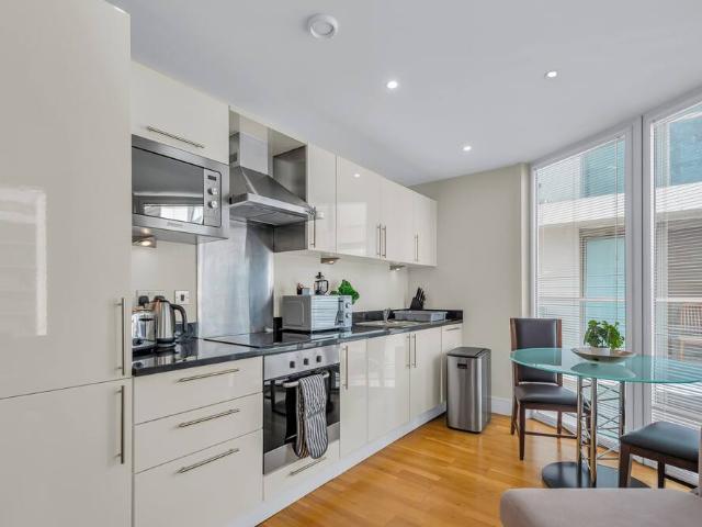 London, E14 9JL, United Kingdom | 1 bed apartment for rent #96142377 | Rentberry