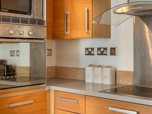 London, E14 9LS, United Kingdom | 1 bed apartment for rent #163724050 | Rentberry