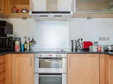 London, E14 9RZ, United Kingdom | 2 bed house for rent #165052121 | Rentberry