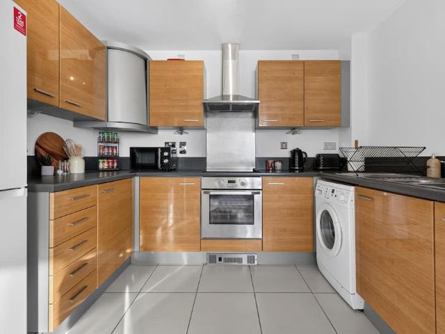 London, E15 2QF, United Kingdom | 2 bed apartment for rent #170085265 | Rentberry