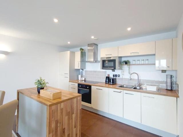 London, E16 1BS, United Kingdom | 2 bed apartment for rent #170421272 | Rentberry