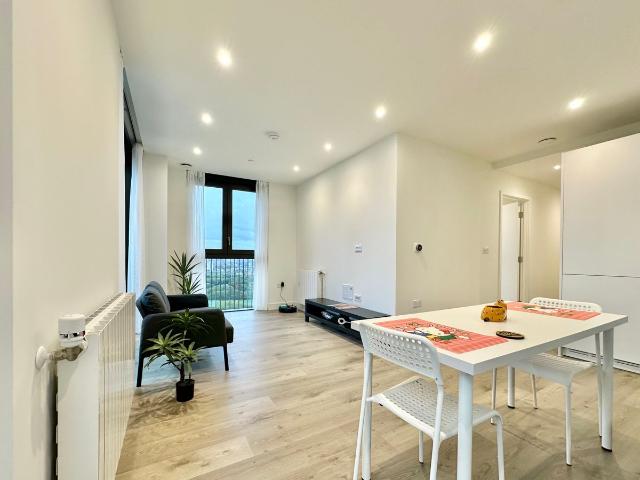 London E16, 2 bed flat to rent, £2,817 pcm | PrimeLocation