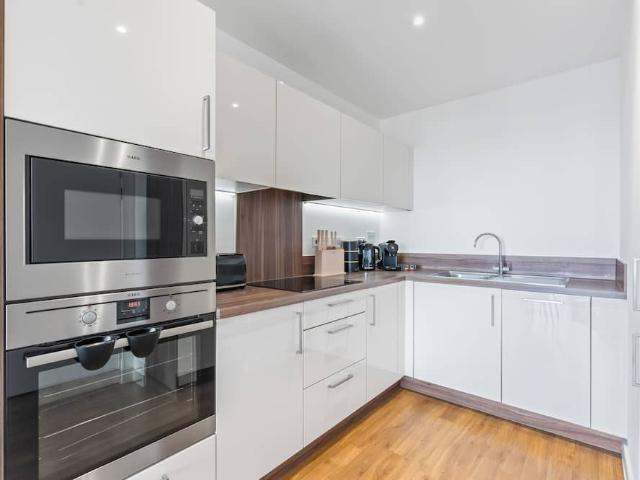London, E16 2GS, United Kingdom | 1 bed apartment for rent #153433976 | Rentberry