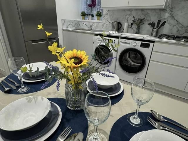 London, E16 4NQ, United Kingdom | 5 bed house for rent #121503809 | Rentberry
