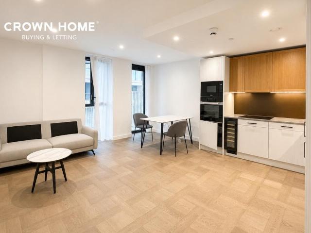 London E1W 1 bed apartment to rent £3,250 pcm £750 pw