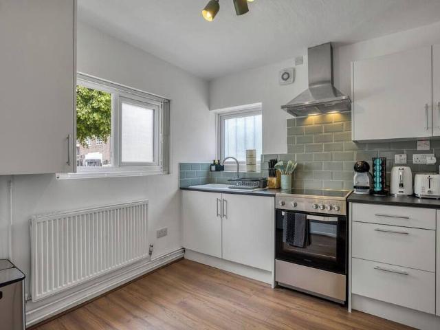 London, E1 0NP, United Kingdom | 2 bed house for rent #172279614 | Rentberry