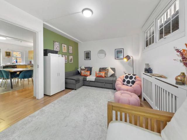London, E1 1JR, United Kingdom | 3 bed house for rent #170790055 | Rentberry
